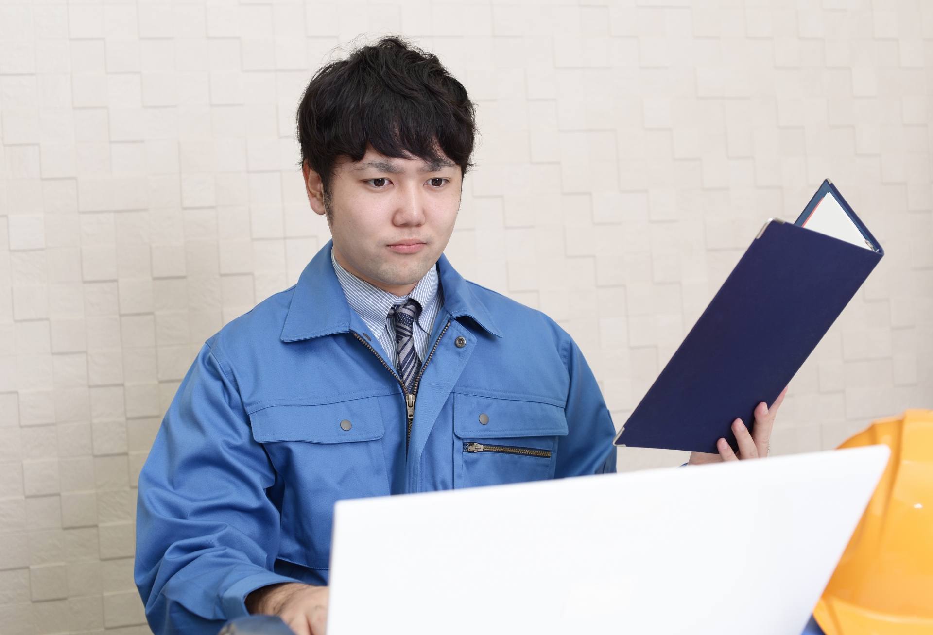 月間工程表を作成する方法