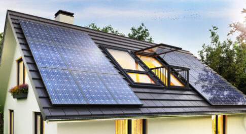 自家消費型太陽光発電とは？電気料金削減以外のメリット・施主に伝えるべき注意点
