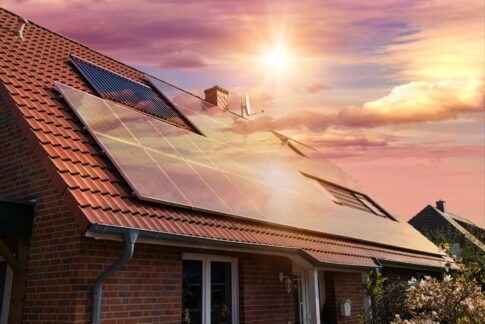 太陽光発電と夏は相性が悪い！？気温が与える影響と対策