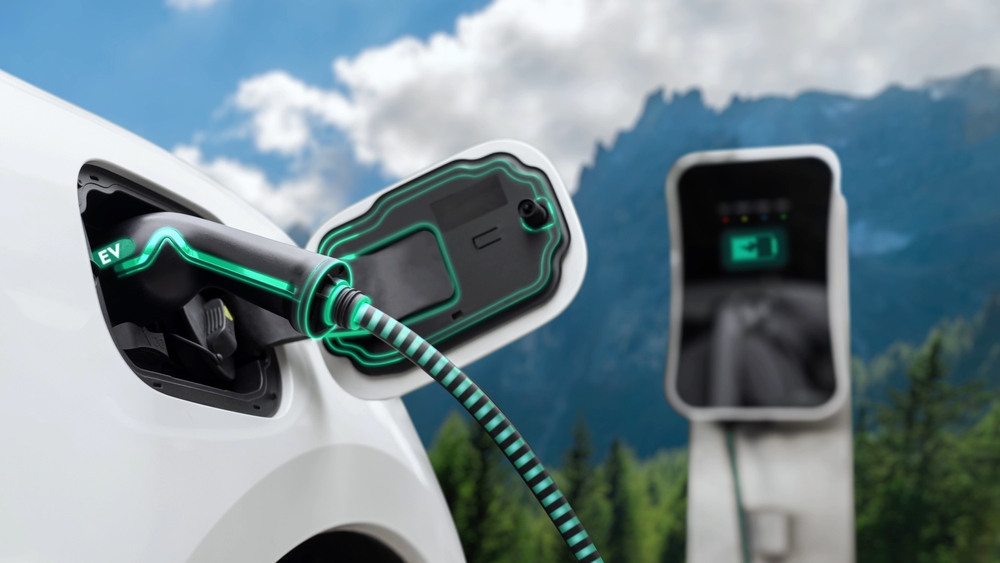 電気自動車(EV)から電気を取り出すには