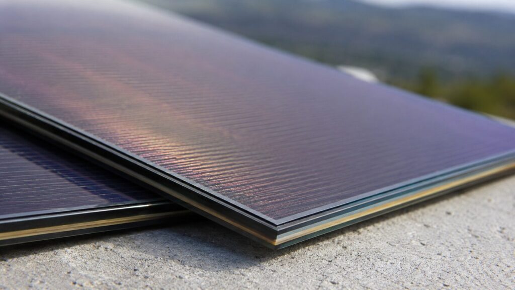 カルコパイライト太陽電池が注目される理由